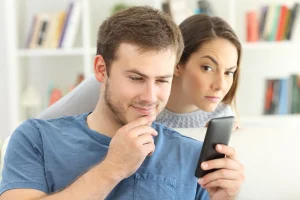 track a cheating spouse's cell phone